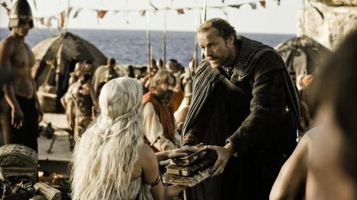 Ser Jorah Mormon giving Daenerys Targaryen books for her wedding present. 